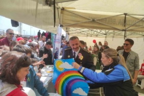 Tekirdağ İl Emniyet Müdürlüğü’nden 23 Nisan’da çocuklara renkli sürpriz