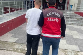 Balıkesir’de hırsızlık suçundan aranan şahıs kaçtı, kovalamaca sonucu yakalandı