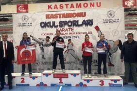 Körfezli karatecilerden 5 sporcu ile 5 şampiyonluk