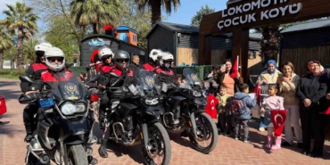 Polislerden çocuklara sürpriz