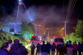 Sakarya’da korkutan yangın: 82 yaşındaki yatalak kadın son anda kurtarıldı