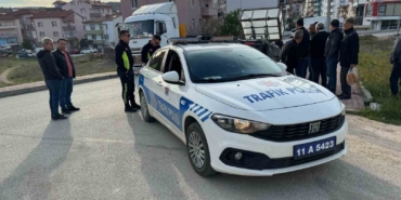 Otomobil ile motosikletin çarpıştığı kazada 1 kişi yaralandı