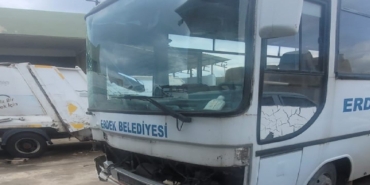 Erdek Belediyesi’ne ait araç çalındı, 7 araca çarptı