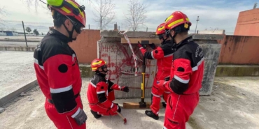Büyükşehir İtfaiyesi zor günler için akredite olacak