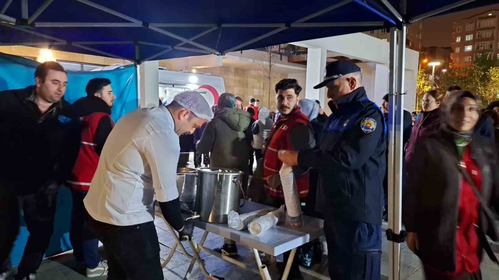 Gölcük’ten İstanbul’a yardım eli
