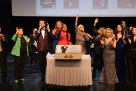 Talat Er, müzik kariyerinin 40. yılını Büyükçekmece’de kutladı