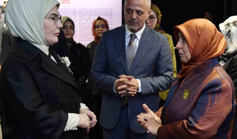 Emine Erdoğan "Saklı Kalanlar" sergisinin açılışını yaptı