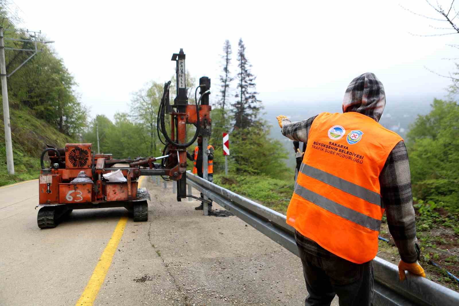 Taşyatak’ta çelik bariyer montajı tamam