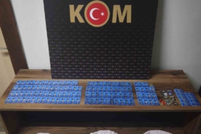 Piyasaya sahte altın sürüp önce kuyumcuları sonra vatandaşları dolandırdılar