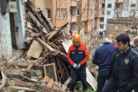 Tekirdağ’da 2 katlı bina çöktü