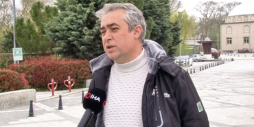 Arnavutköy’de zehirli tırtıl konvoyu kamerada