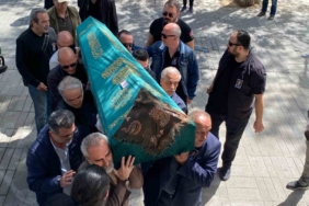Tarkan’ın annesi Neşe Tevetoğlu son yolculuğuna uğrandı