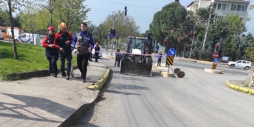 Altyapı çalışmalarında delinen doğal gaz borusu ekipleri harekete geçirdi