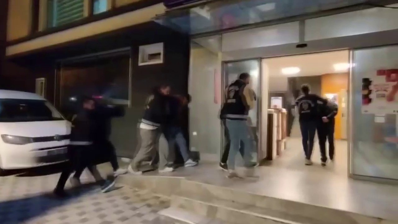 Maltepe ve Ataşehir’de motosiklet hırsızlığı: 4 şüpheli suçüstü yakalandı