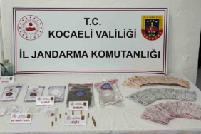 Yolcunun üstünden ve valizinden 7 kilo uyuşturucu ele geçirildi