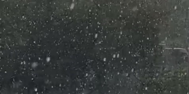 Kocaeli’de aniden bastıran dolu sürücülere zor anlar yaşattı