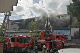 Sancaktepe’de iş merkezinde çıkan yangın kontrol altına alındı