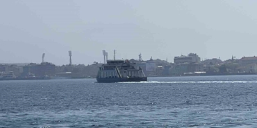 Çanakkale Boğazı’nda sis etkisini yitirdi, feribot seferleri tekrar başladı