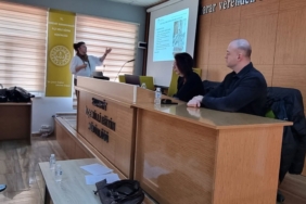 Edremit’te kasap ve şarküterilere hijyen eğitimi verildi