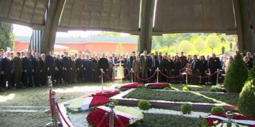 Turgut Özal, vefatının 32’nci yılında kabri başında anıldı