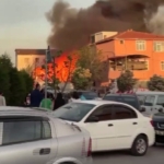 Pendik’te fabrika yangını: Ekiplerin müdahalesi sürdüyor