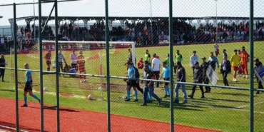 Edirnespor - Büyükçekmece Tepecikspor maçında gerginlik yaşandı