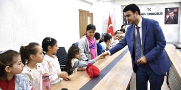 İlkokul öğrencileri kaymakam ve belediye başkanı oldu