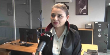 Yıllardır manevi dedesi olarak bildiği kişinin öz babası olduğunu öğrendi