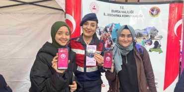Jandarma, gençlere KADES ve şiddete karşı mücadele eğitimi verdi