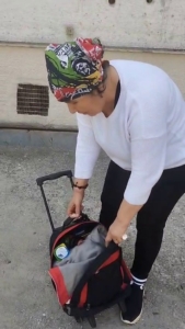 Maltepe’de deprem anında deprem çantasını alarak dışarı çıktı