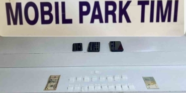 "Papatya yaprağı" şifresiyle uyuşturucu satan çiğ köfteciye baskın