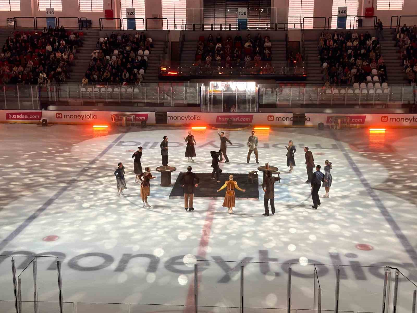 Cinderella on Ice gösterisinin ilki, Zeytinburnu Buz Adası’nda seyirciyle buluştu