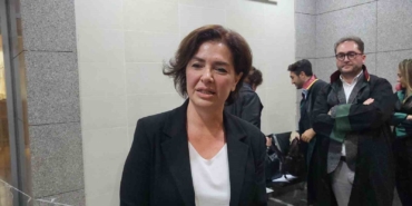 Gazeteci Özlem Gürses’e 1 yıl 3 ay hapis cezası
