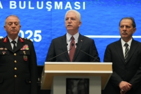 İstanbul Valisi Davut Gül: "Düzensiz göçmen sorunu, İstanbul’un gündeminden giderek çıkıyor"