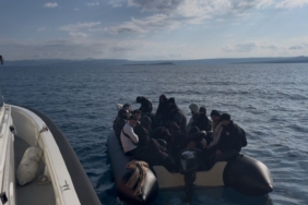 Balıkesir açıklarında 20 düzensiz göçmen yakalandı