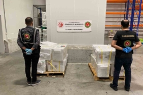 İstanbul Havalimanı’nda 455,2 kilo uyuşturucu ele geçirdi