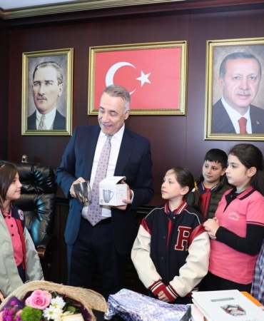 Miniklerden başkan amcalarına ziyaret