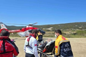 Gökçeada’da kalp krizi geçiren hasta ambulans helikopter ile Çanakkale’ye getirildi