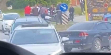 Sürücüler sokağı boks ringine çevirdi