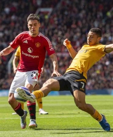 Manchester United evinde Wolverhampton’a kaybetti