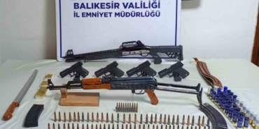 Bandırma’da operasyonda kalaşnikof ele geçirildi