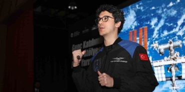 Türk armasıyla uzaya çıkan ikinci astronot Tuva Çilingir Atasever: "Uzaydan dünyayı görmek tarifsizdi"