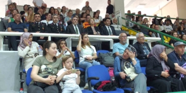 Balıkesir’de Çocuk Sporları Şenliği ödül töreni ile sona erdi