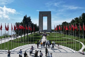 Çanakkale Savaşları’nın yaşandığı Tarihi Gelibolu Yarımadası’nda Ramazan Bayramı yoğunluğu