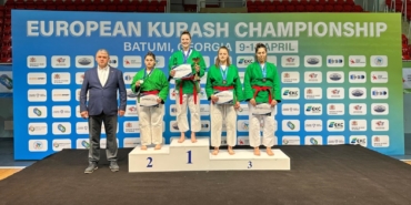 Sakaryalı sporcu Gürcistan’da Türk Bayrağı’nı dalgalandırdı