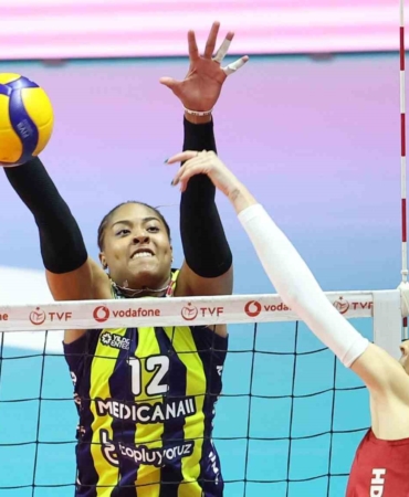 Vodafone Sultanlar Ligi: Fenerbahçe: 3 - Galatasaray: 1
