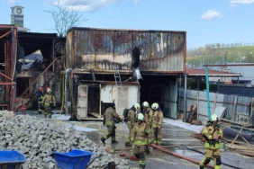 Başakşehir’deki kimya deposu yangını 3 saat sonra kontrol altına alındı