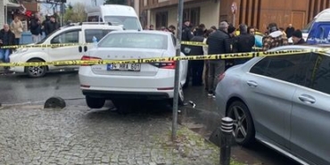 Küçükçekmece’de yolun karşısına geçmeye çalışan kadın hayatını kaybetti