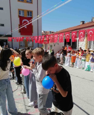 Bozüyük’te 23 Nisan coşkusu