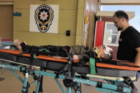 Bisikletiyle traktöre çarpan çocuk yaralandı